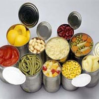 Bà bầu chú ý khi ăn đồ hộp. (Ảnh minh họa)