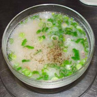 Cháo gừng hành hạ sốt, trị đau đầu (nguồn ảnh: internet)