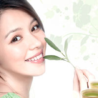 Trà xanh giúp tôn vẻ đẹp phụ nữ