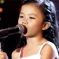 Cô bé Thanh Trúc