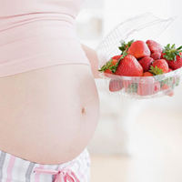Bà bầu ăn nhiều hoa quả rất tốt. (Ảnh minh họa)