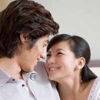 Nàng muốn bạn luôn yêu cô ấy (Ảnh minh họa)