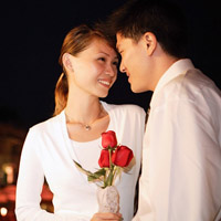 Chàng cũng thích được tặng hoa hồng (Ảnh minh họa)