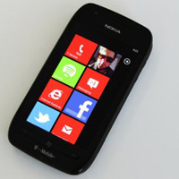 Lumia 710 là điện thoại Windows Phone của Nokia