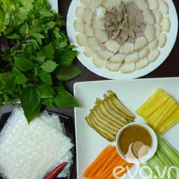 Bánh ướt cuốn thịt heo ngon tuyệt