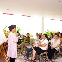 Hội thảo diễn ra ấm cúng với sự tham gia của các phụ huynh