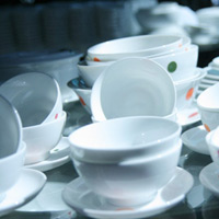 Rửa bát đĩa sạch sẽ (ảnh minh họa)