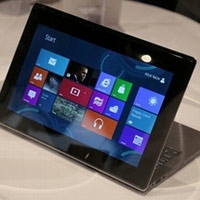Taichi - laptop lai hai màn hình độc đáo
