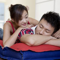 Những lời khiêu dâm có thể khiến cuộc yêu "hứng khởi" hơn (Ảnh minh họa)