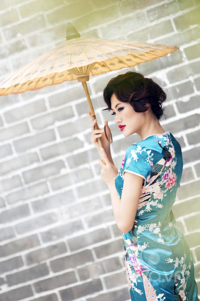 Tỏa sáng với sắc xanh ngọc bích.