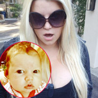 Jessica Simpson khoe ảnh con gái yêu