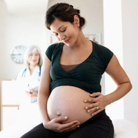 Ở tuần thai thứ 11, bà bầu rất dễ sảy thai. (Ảnh minh họa)