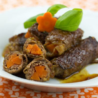 Thịt bò cuộn cà rốt