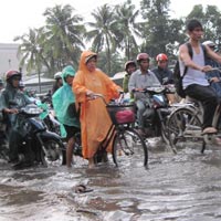TP Hồ Chí Minh ngập lụt sau cơn mưa chiều tối qua (ảnh minh họa)