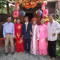 Chú rể 14 tuổi cùng cô dâu 17 tuổi trong ngày cưới ở Long An