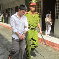 Đối tượng Hồ Văn Tốt sau phiên toà