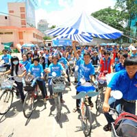 Các bạn trẻ tham gia “Hành trình Revive Fun Bike