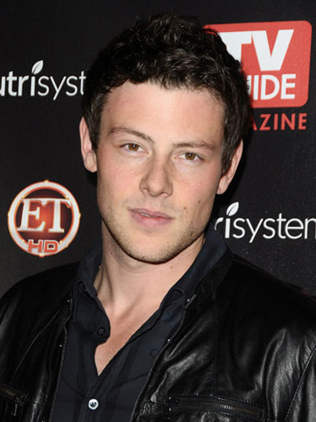 Cory Monteith – nam diễn viên, nhà soạn nhạc nổi tiếng người Canada được biết đến với vai trò MC kênh truyền hình  Fox. Với giọng nói trầm ấm, gương mặt nam tính cùng nụ cười đầy bí ẩn, Cory được bình chọn là ngôi sao nam ‘hot’ nhất 2010. 