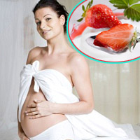 Đắp mặt nạ giúp da bà bầu sáng đẹp hơn. (Ảnh minh họa)