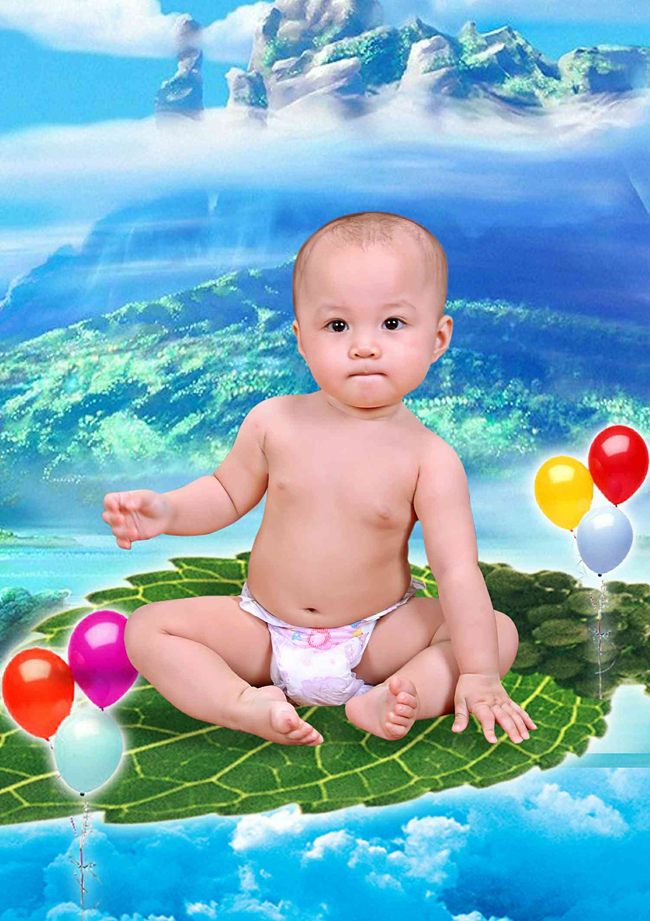 Mới nhìn sơ sơ thôi ai cũng cảm thấy... 'xiêu lòng' trước đôi mắt vô cùng thánh thiện và hiền dịu của bé.