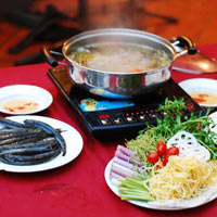 Làm lẩu cá