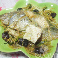 Cá hấp hành gừng