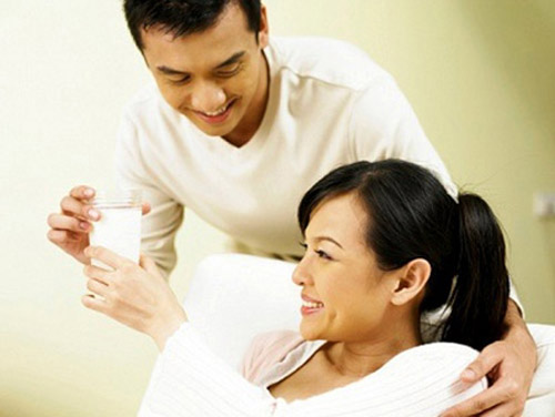 Phụ nữ mang thai nên uống sữa gì? - 1