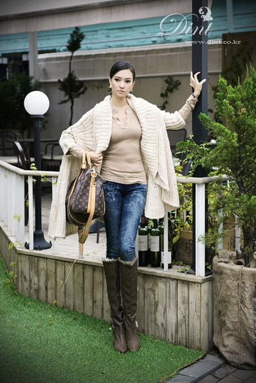 Những mẫu boot cao cổ đẹp cho mùa đông - 10