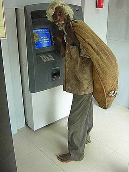 15 hình ảnh độc từ máy rút tiền ATM - 8
