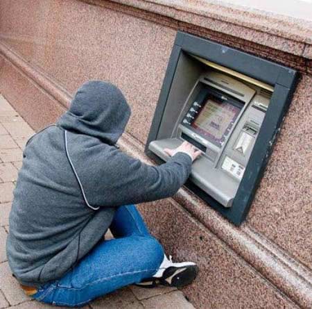 15 hình ảnh độc từ máy rút tiền ATM - 9