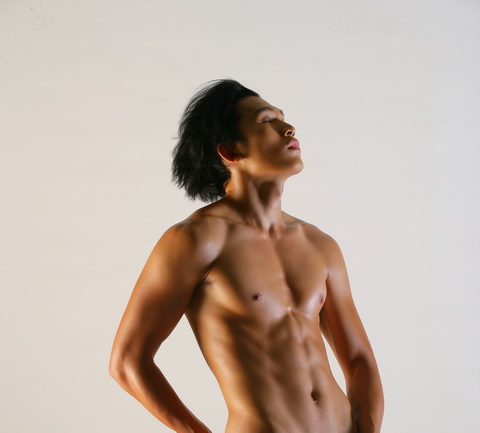 Sốc với ảnh nude 100% của siêu mẫu Ngọc Tình - 7