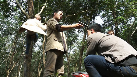 "Vật chứng mong manh": Phim hình sự gay cấn - 2