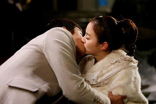 Song Seung-heon: "Tôi chỉ là bạn diễn của Kim Tae-hee" - 3