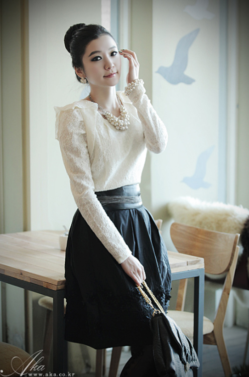 Mẫu chân váy xếp ly cho dân công sở - 8