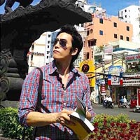 Song Seung Hun khoe ảnh chụp ở Việt Nam