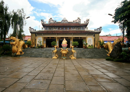 Những ngôi chùa tuyệt đẹp ở Đà Lạt - 9
