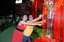 Bắc Nam vui xuân gấp én - 6