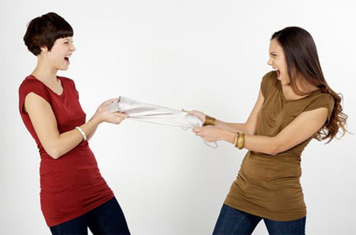 Bi hài chuyện phụ nữ đánh ghen - 1