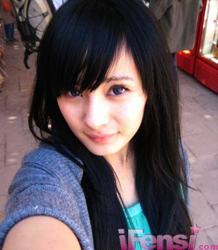 Dương Mịch khoe ảnh "tự sướng" xinh như mộng - 1