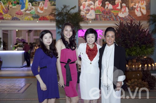 Ngọc Trinh, Ngọc Thạch sẽ tham dự Miss Korea 2012 - 13