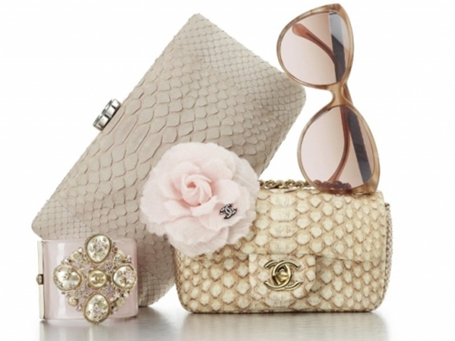 Tuyệt đỉnh phụ kiện Chanel cho Valentine - 2