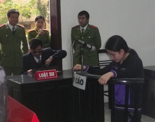 Mẹ đẻ giết chết con 5 tháng tuổi - 1