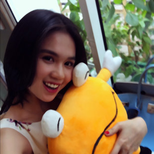 Ngọc Trinh lại khoe ảnh "tự sướng" - 10