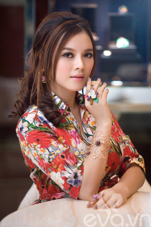 Lý Nhã Kỳ tự tin khi có kim cương bạc tỷ - 6