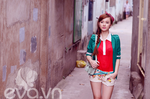 Ngắm Phương Trinh chân thon dài lướt phố - 7