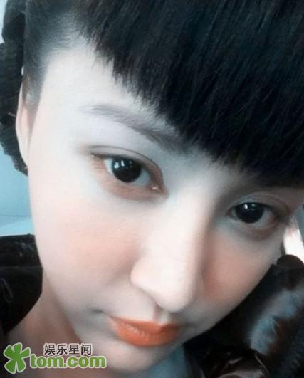 Trương Hâm Nghệ khoe ảnh "tự sướng" cực xinh - 14