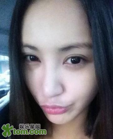 Trương Hâm Nghệ khoe ảnh "tự sướng" cực xinh - 18