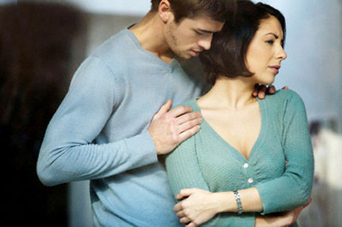 Ai chẳng có phút ngoài chồng ngoài vợ - 1