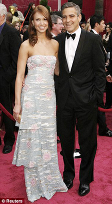 George Clooney quấn quýt bồ tại Oscar 2012 - 7