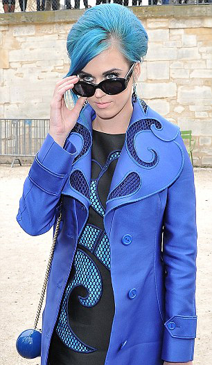 Katy Perry thay mốt xoành xoạch tại Paris FW - 7